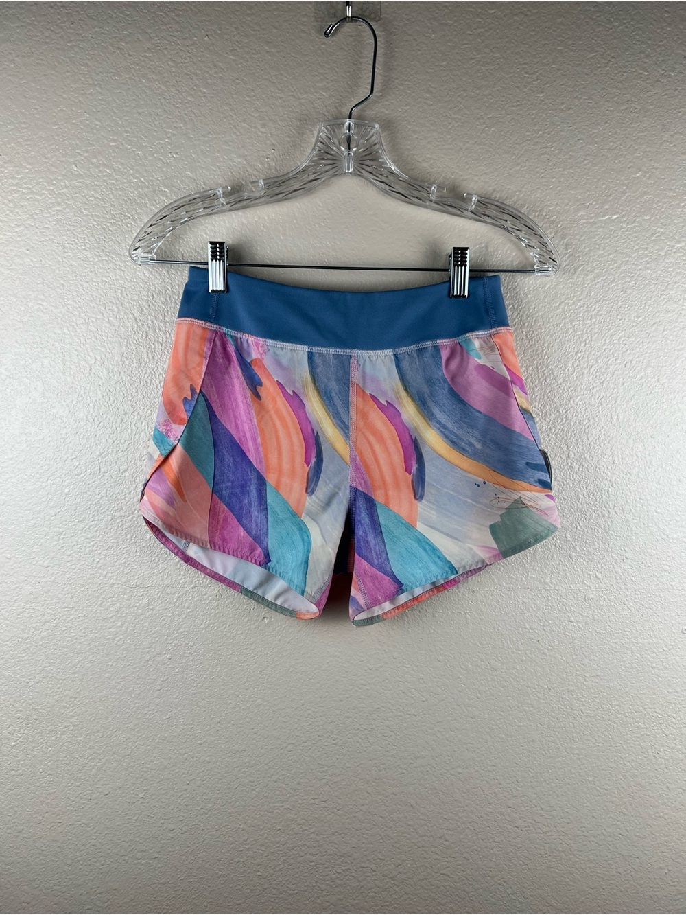 Athleta Girl Run The World 2.0 Shorts Size L/12